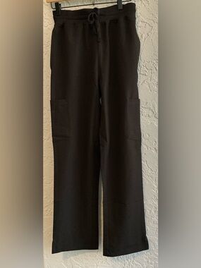 Organix Women's Black Cargo Pocket Scrub Pants - Classic Straight Fit (NWOT)